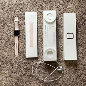 APPLE WATCH SERIES 4- pink band